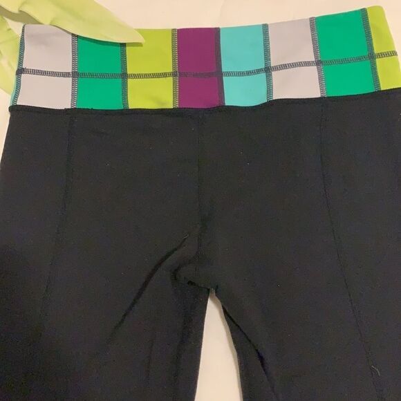 𝅺⭐️LULULEMON Cropped Yoga Capries⭐️ - Picture 6 of 6